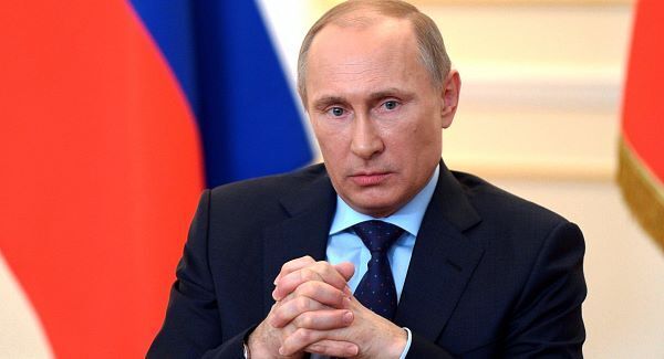 Putin signs decree recognising Crimea as independent country