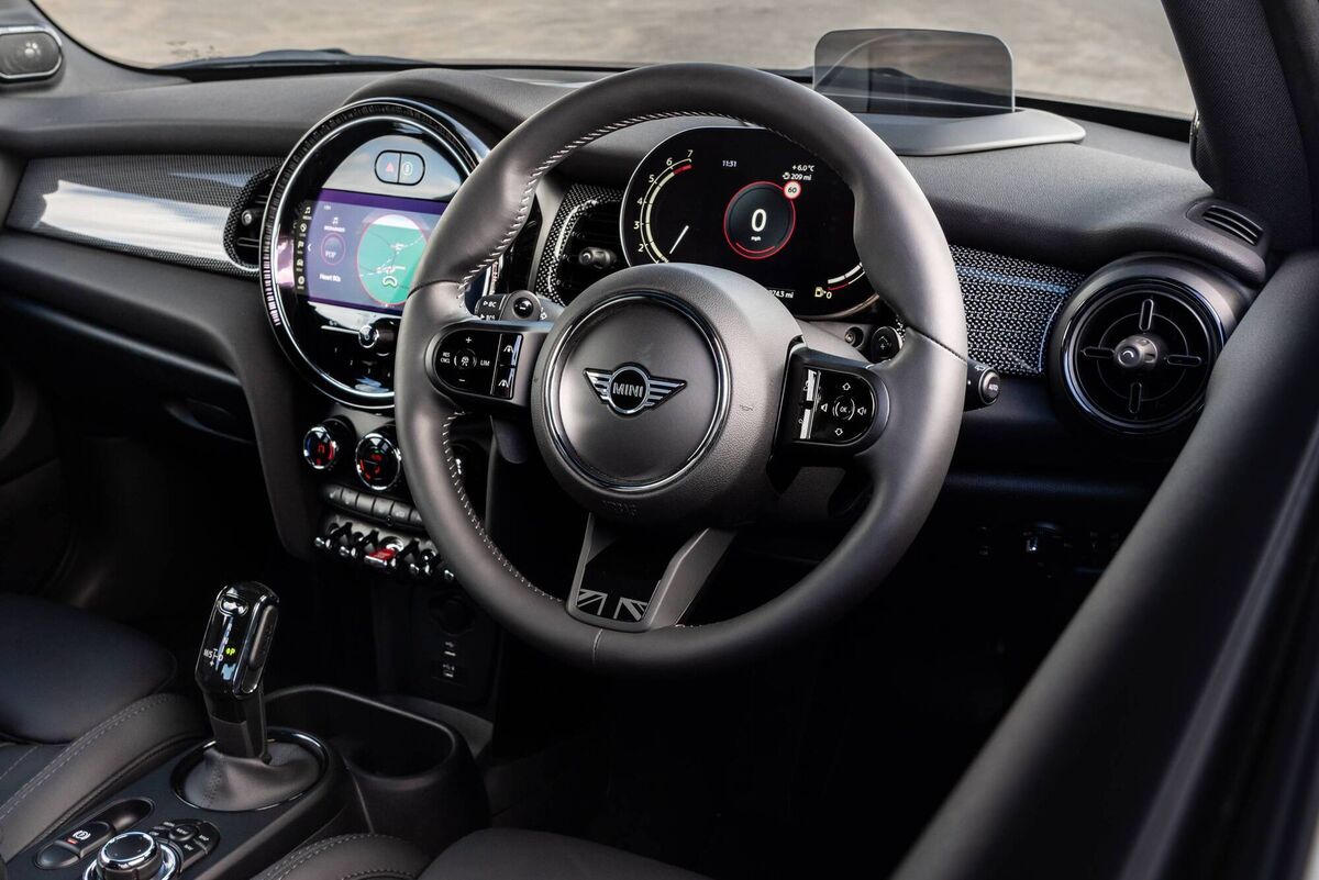 Driver aids have been bolstered (lane departure warning and adaptive cruise control featuring) while there is also a new and more driver-friendly three-spoke leather steering wheel.