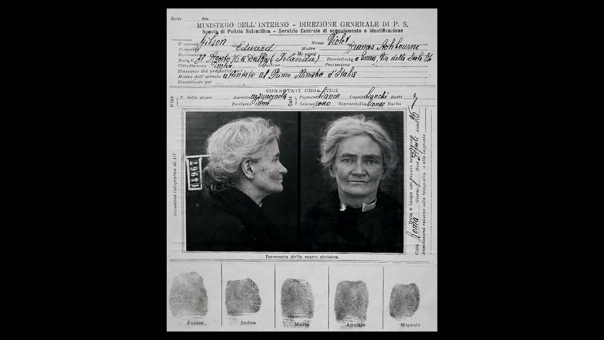 Prison documents portraying Violet Gibson in the Italian system