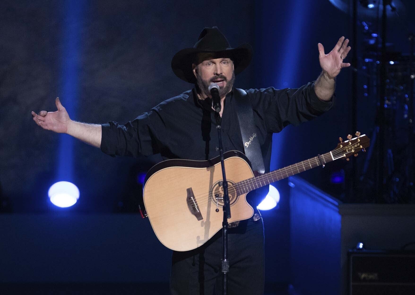 Garth Brooks rumoured for Croke Park dates in 2022