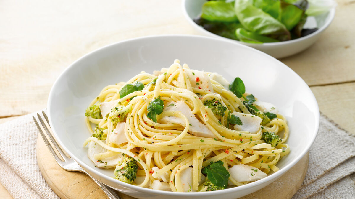 Haddock with pasta and broccoli