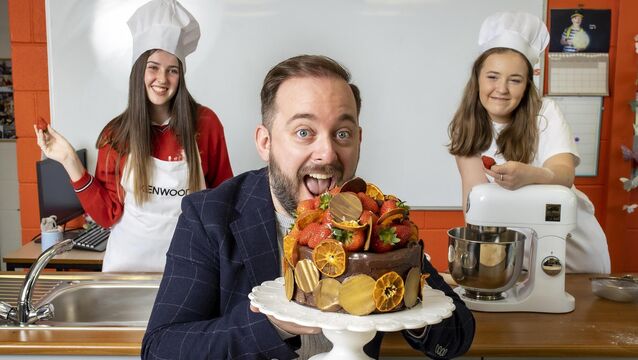 <p>Previous winners of the Kenwood Young Bakery competition, Caitlin Merrigan and Laoise Watters with judge chef Shane Smith</p>