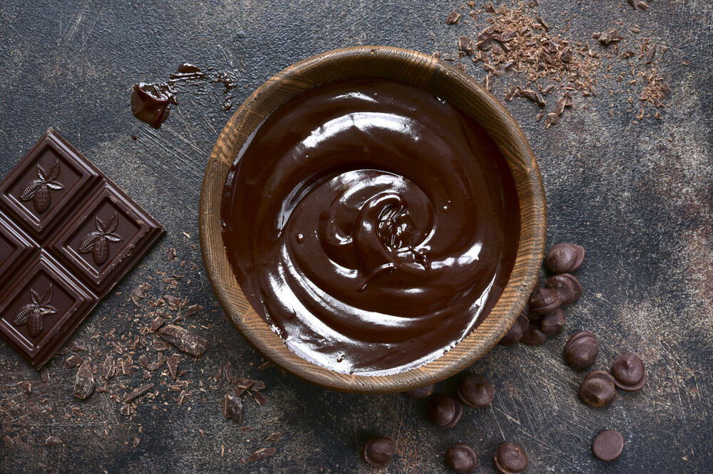 Chocolate pots