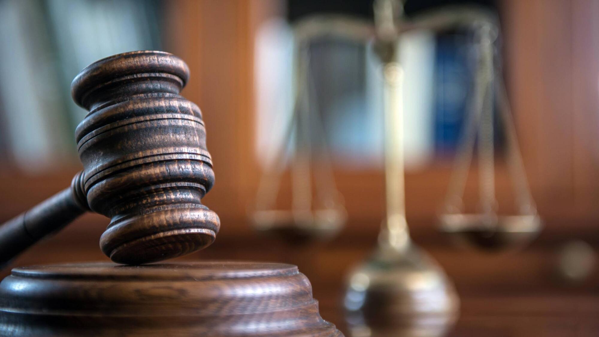 Cork man avoids jail for drug dealing and driving without insurance as he is 'on the right path'
