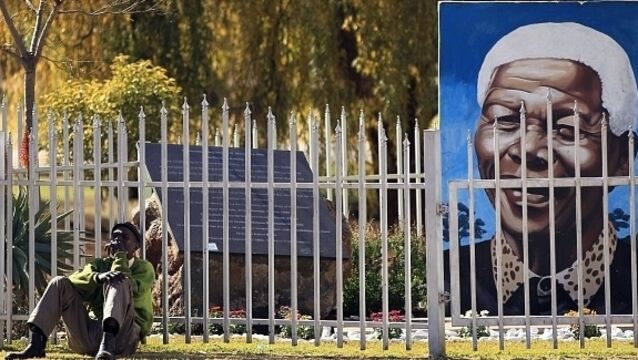 Mandela to be buried in eight days