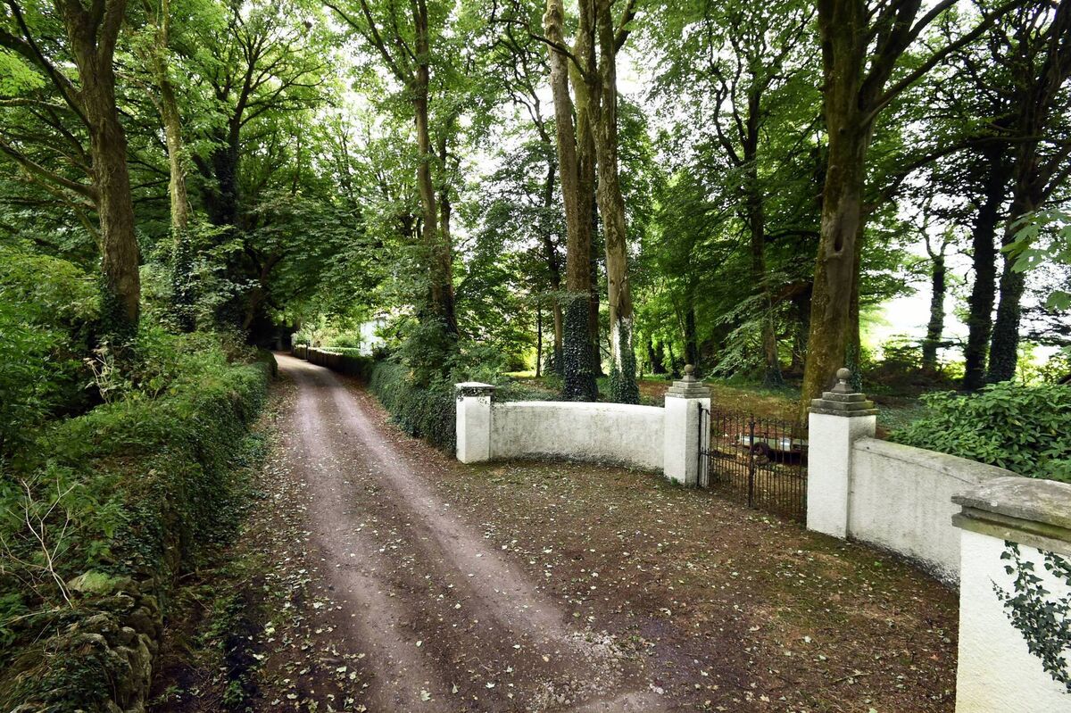 A garden entrance off the avenue