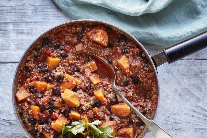 Sweet potato, black bean and quinoa chilli