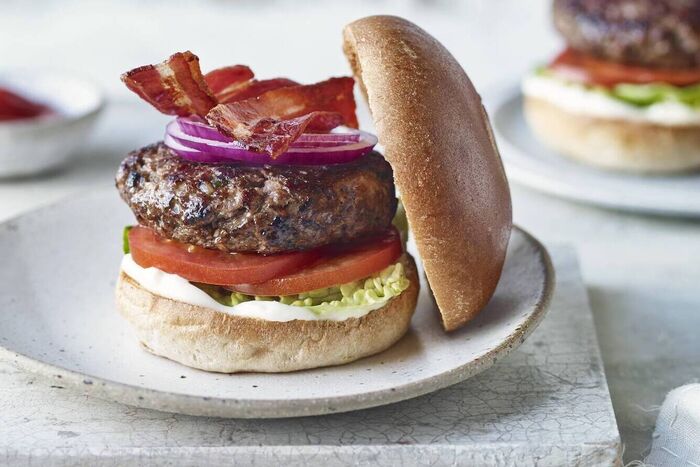 Basic beef burgers