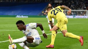 <p>MADRID, SPAIN - SEPTEMBER 25: Vinicius Junior of Real Madrid battles for possession with Ruben Pena of Villarreal CF during the La Liga Santander match between Real Madrid CF and Villarreal CF at Estadio Santiago Bernabeu on September 25, 2021 in Madrid, Spain. (Photo by Denis Doyle/Getty Images)</p>