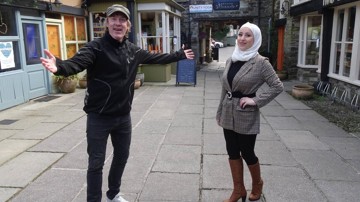 Hector with Syrian woman Reham Ghafarji in Clonakilty, Co Cork. Hector with Syrian woman Reham Ghafarji in Clonakilty, Co Cork.