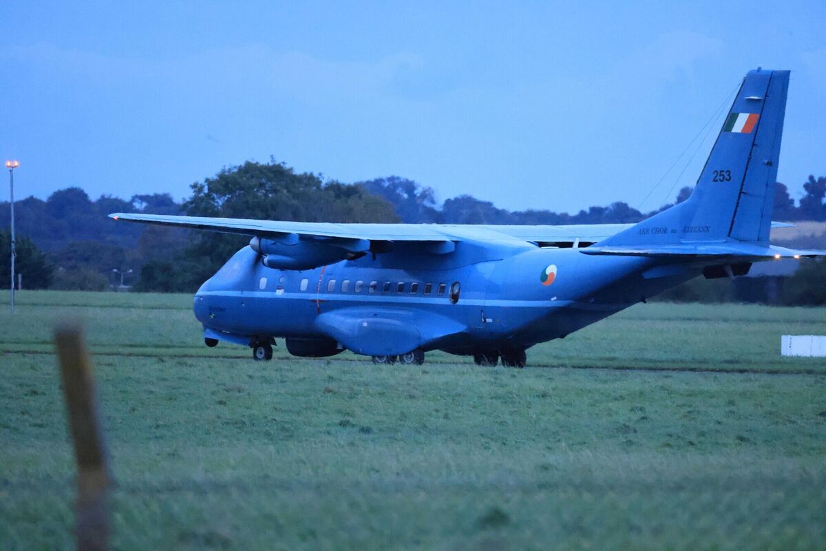 Pictured landing at Casement Aerodrome in Baldonnel this evening is the plane carrying Gerry "The Monk" Hutch, which flew him from Spain to Ireland. Picture: Eamonn Farrell / RollingNews.ie