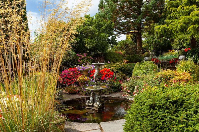 Gardens were designed in the late 1980s by the noted Cork landscape designer Brian Cross, who  spend some of his childhood years at Hyde Park House in Montenotte