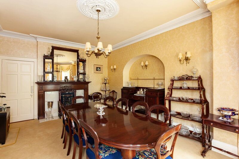Formal dining room
