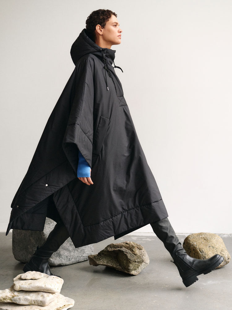 Oversized padded cape, Arket, €190 Oversized padded cape, Arket, €190