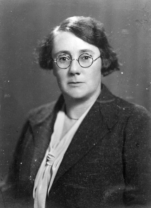Dorothy Stopford Price  pioneered the introduction of the BCG vaccine and spearheaded Ireland's fight against TB.