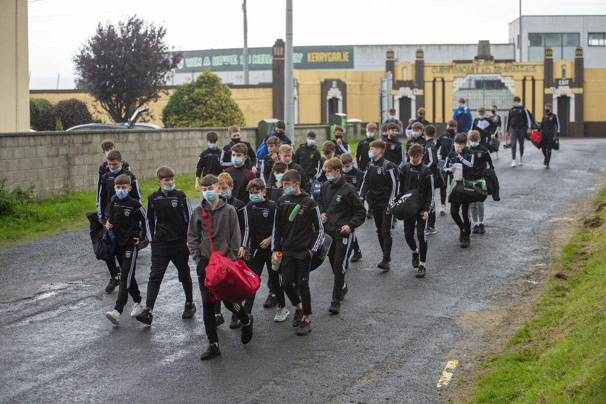 Rochestown College players pass Fitzgerald Stadium on their way to play St Brendan’s in yesterday’s Br Colm Taft Cup (U15) match. Picture: Dan Linehan