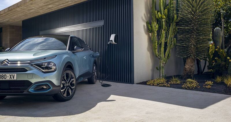 The e-C4 is invigoratingly French and characteristically Citroën The e-C4 is invigoratingly French and characteristically Citroën