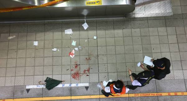 Three dead, 16 injured after drunk knifes Taiwan subway commuters