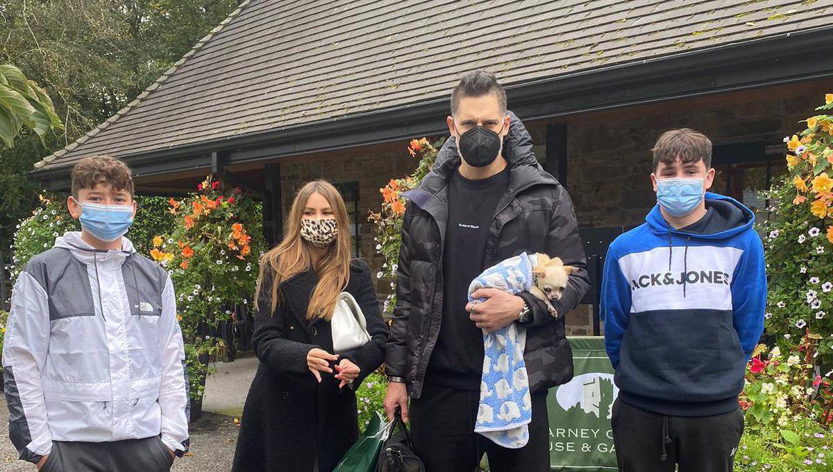Joe Manganiello and Sofia Vergara explore Blarney Castle Estate on weekend Cork adventure