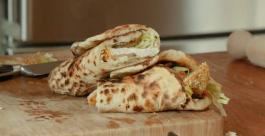 In the kitchen with ieFood: Crispy air fryer chicken with quick and easy flatbreads