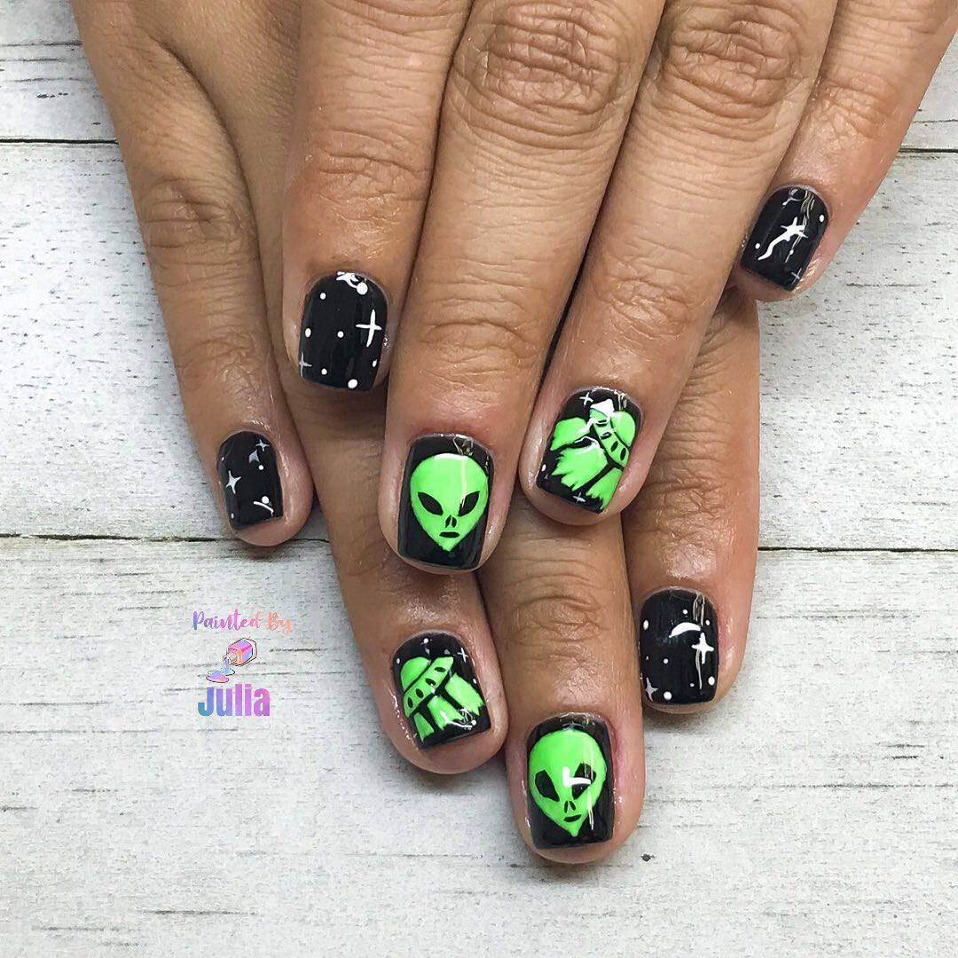 Picture: @paintedby_julia / Instagram