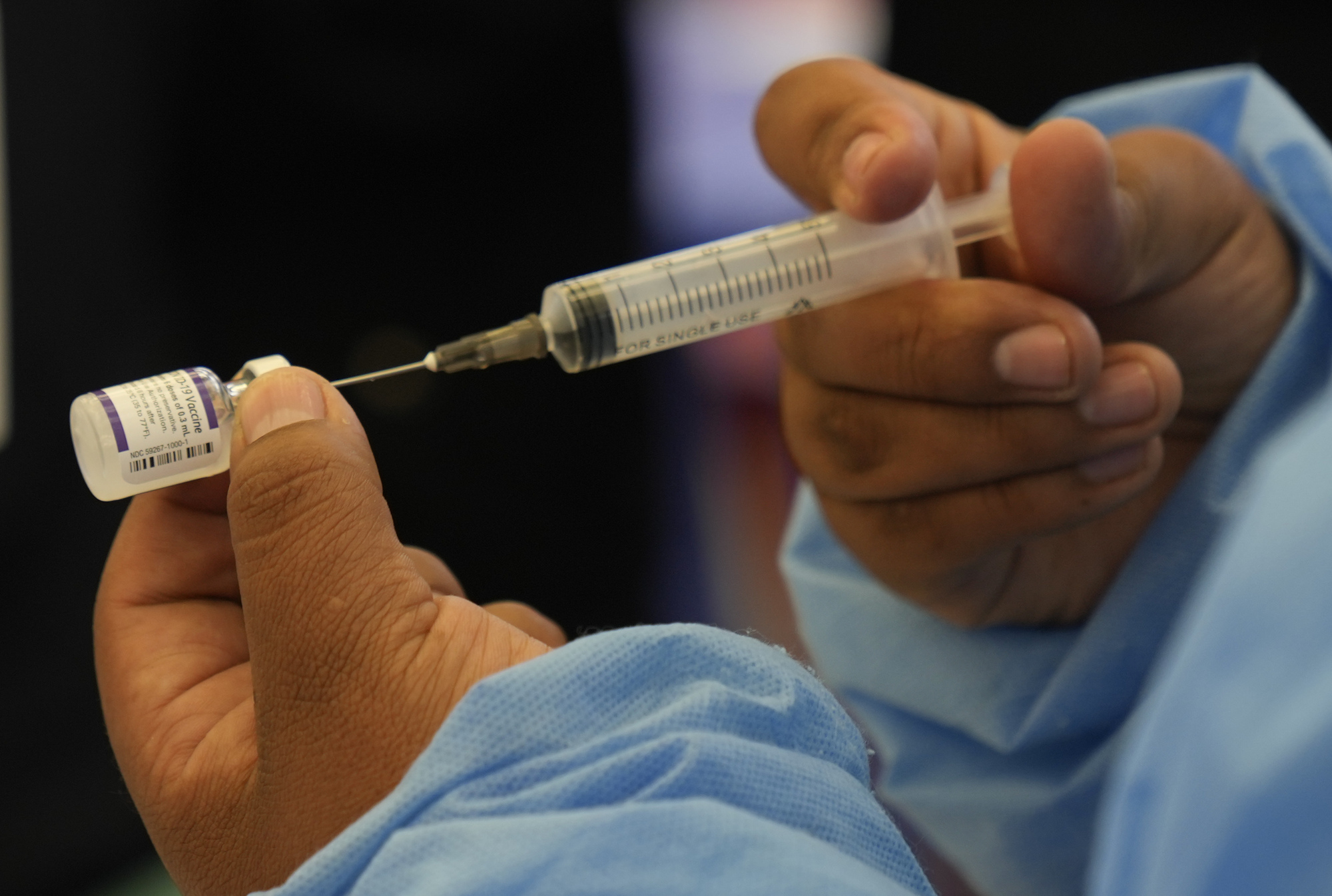 US regulatory panel backs Pfizer’s low-dose Covid-19 vaccine for children
