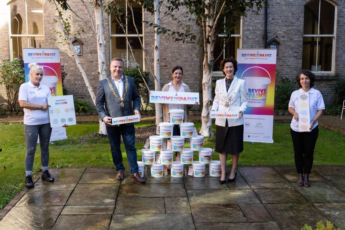 Tara Mullhall, Master Mixer Revive Paint, Lord Mayor Cllr Colm Kelleher, Lilly Higgins, Revive Paint Ambassador, Mayor of Cork County Cllr Gillian Coughlan and Ruth Bullough, Cycle Sense launching Revive Paint. Picture: Darragh Kane