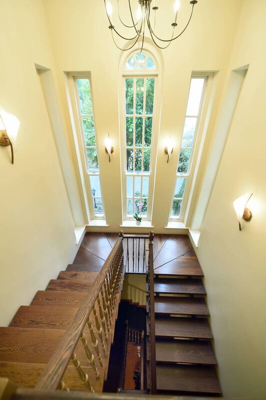 Open tread stairs is done in African bubinga wood