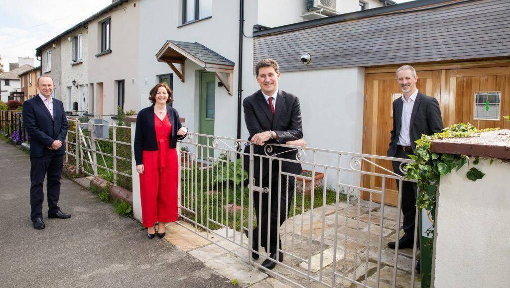 Launching the Superhomes partnership earlier this year were Stephen O’Connor, managing director, Electric Ireland SuperHomes; Marguerite Sayers, executive director, Electric Ireland; Eamon Ryan TD, Minister for the Environment, and Seamus Hoyne, chairperson, Tipperary Energy Agency. Launching the Superhomes partnership earlier this year were Stephen O’Connor, managing director, Electric Ireland SuperHomes; Marguerite Sayers, executive director, Electric Ireland; Eamon Ryan TD, Minister for the Environment, and Seamus Hoyne, chairperson, Tipperary Energy Agency.