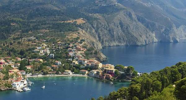 Strong earthquake hits Greek island of Kefalonia