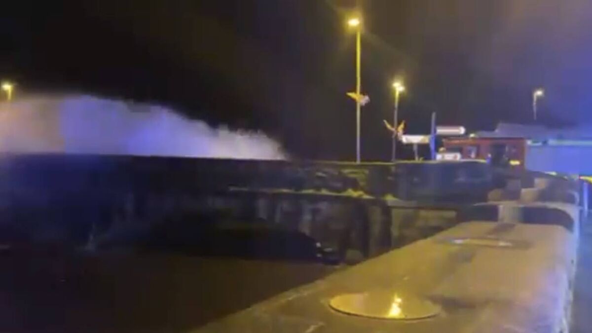 Burst pipe on Fermoy bridge forces locals onto tolled motorway - Vimarsana News