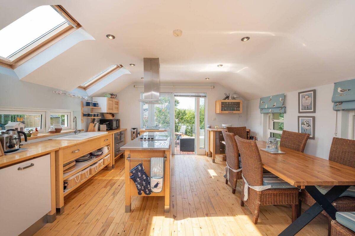 Seagull blinds in the kitchen