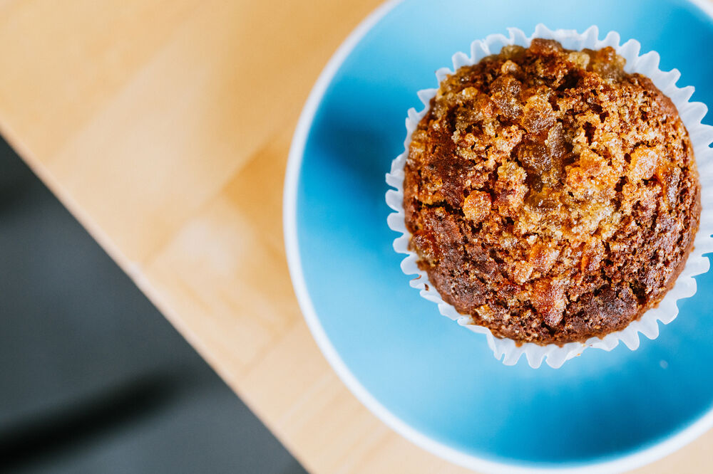 Spelt muffins with ginger and molasses