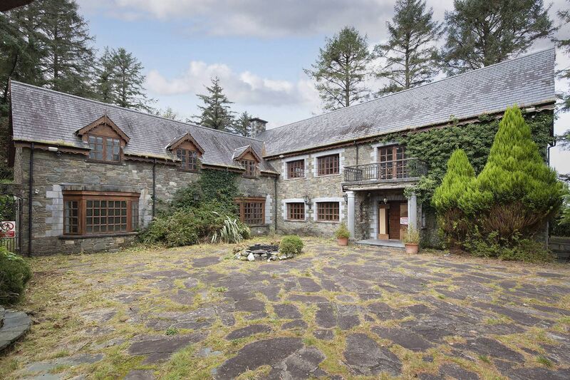 Killegy includes a main house and guest lodge