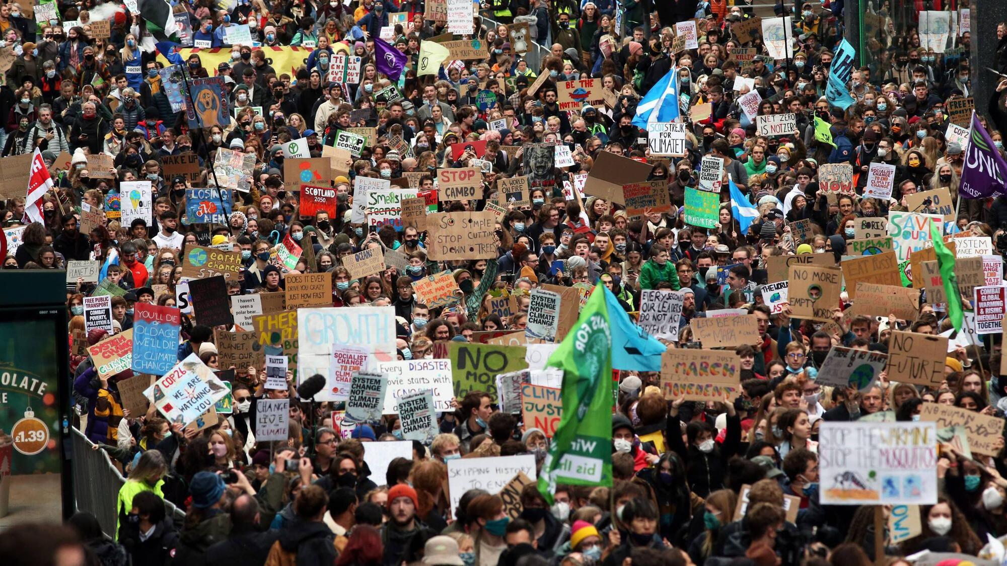 Thousands of activists and protesters attend the Fridays for Future march to demand action from world leaders to combat the climate change crisis on the sidelines of the UN Climate Change Conference COP26 in Glasgow, 5 November 2021. Photo by ROBERT PERRY