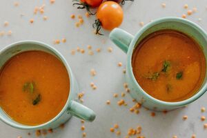 Tomato and red lentil soup