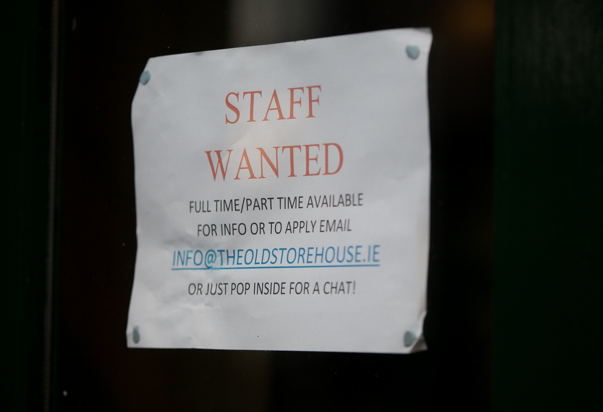 Retail and hospitality sectors braced for Christmas staff shortage crisis