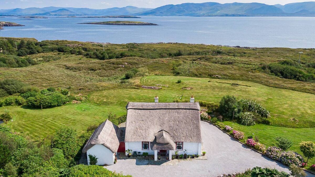 Views of Kenmare Bay for €450,000. Thatch should do it - Vimarsana News