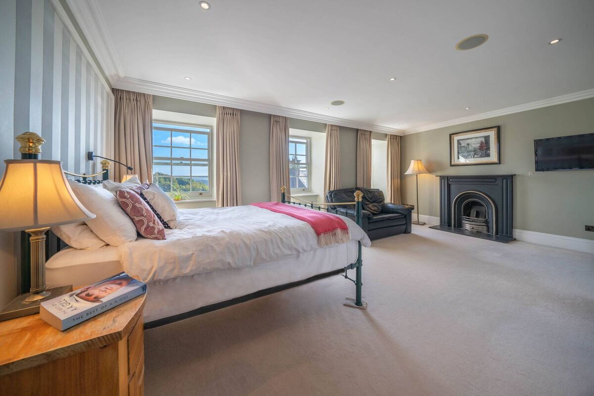 Main bedroom is on the second floor Main bedroom is on the second floor