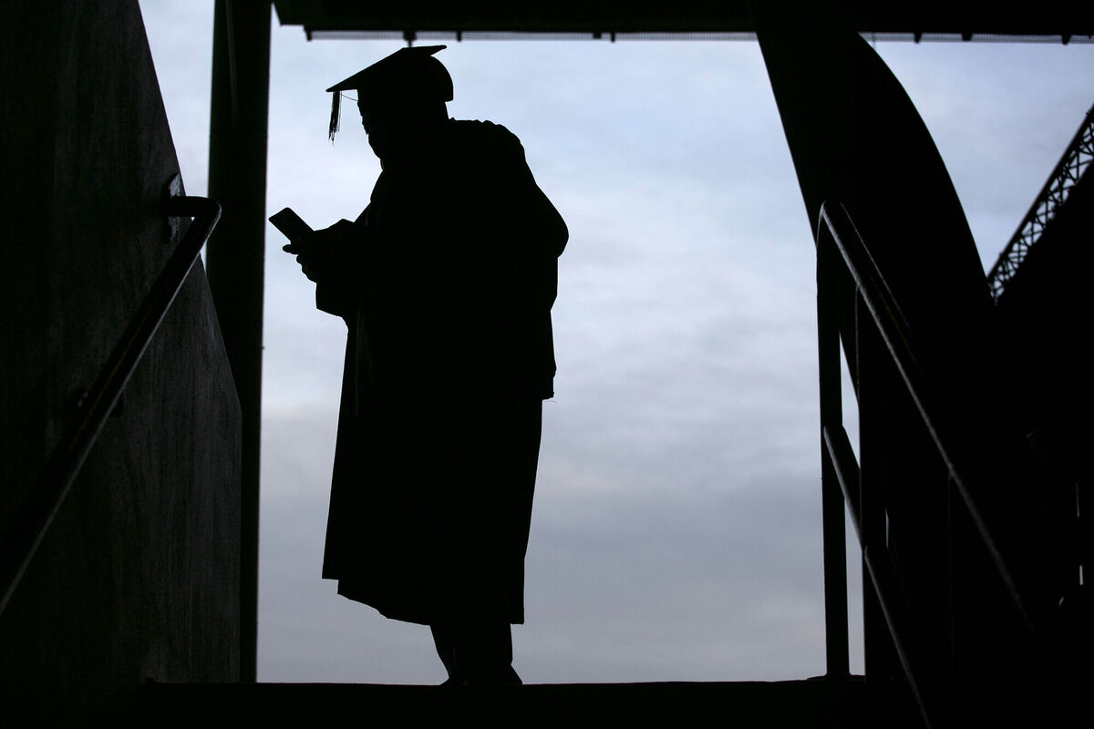 During four ceremonies held by the Technological University of the Shannon: Midlands Midwest (TUS) across two days recently 1,571 students graduated at the TUS Gaelic Grounds from the Faculties of Engineering and the Built Environment; Limerick School of Art and Design; Applied Science and Technology and Faculty of Business and Humanities. Picture: Arthur Ellis During four ceremonies held by the Technological University of the Shannon: Midlands Midwest (TUS) across two days recently 1,571 students graduated at the TUS Gaelic Grounds from the Faculties of Engineering and the Built Environment; Limerick School of Art and Design; Applied Science and Technology and Faculty of Business and Humanities. Picture: Arthur Ellis