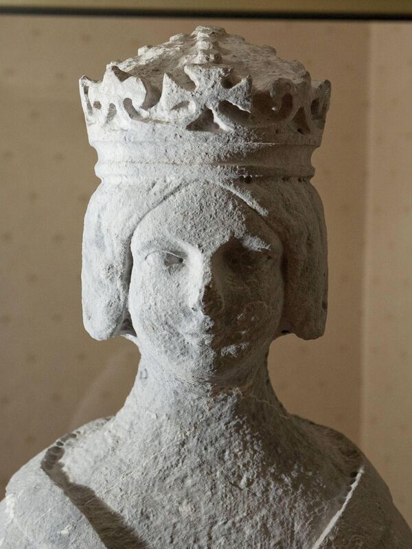 A closer view of the statue of Queen Victoria in University College Cork, made by Patrick Scannell in Douglas Street. Picture: Tomas Tyner, UCC. 