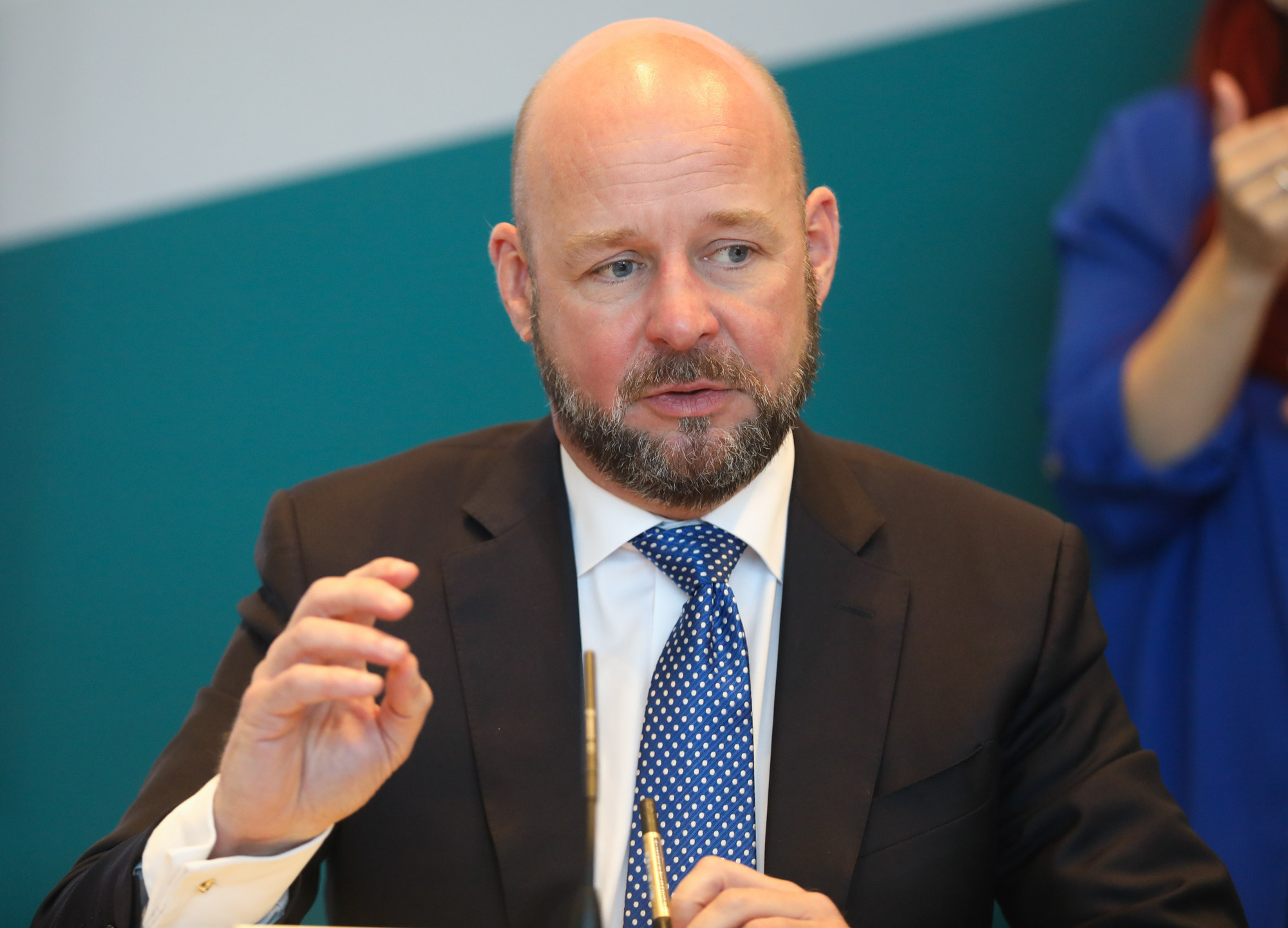 Cut social contacts by 30% to stop Covid-19 spread, warns Nolan
