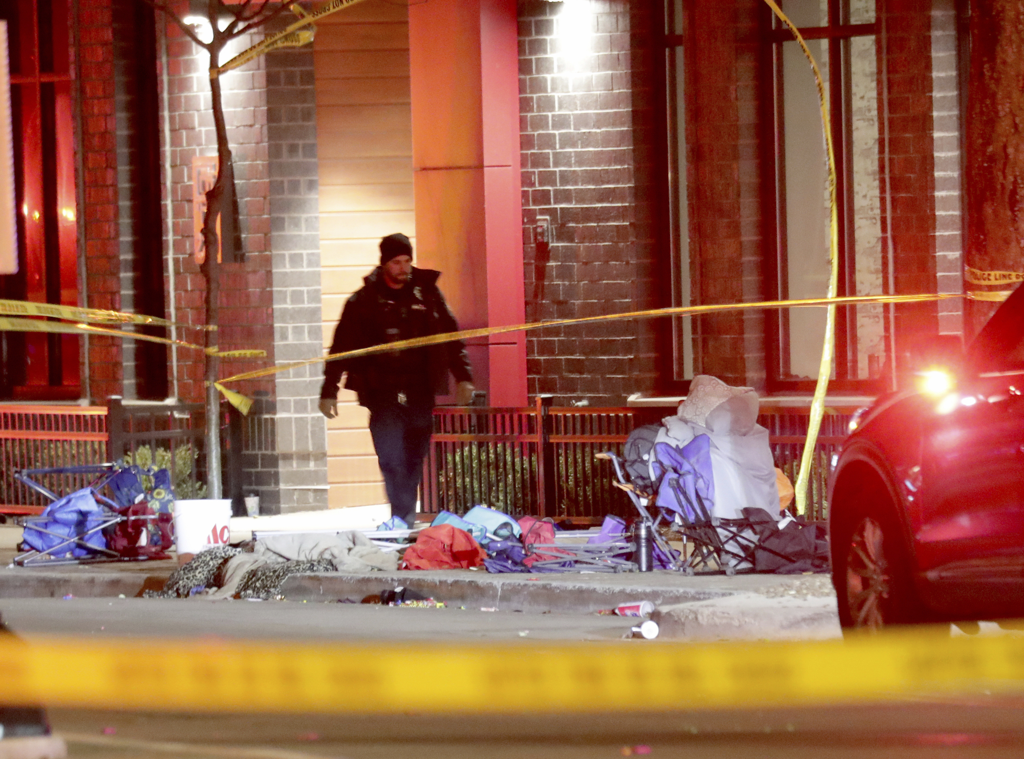 Multiple deaths after car hits crowd at Wisconsin Christmas parade