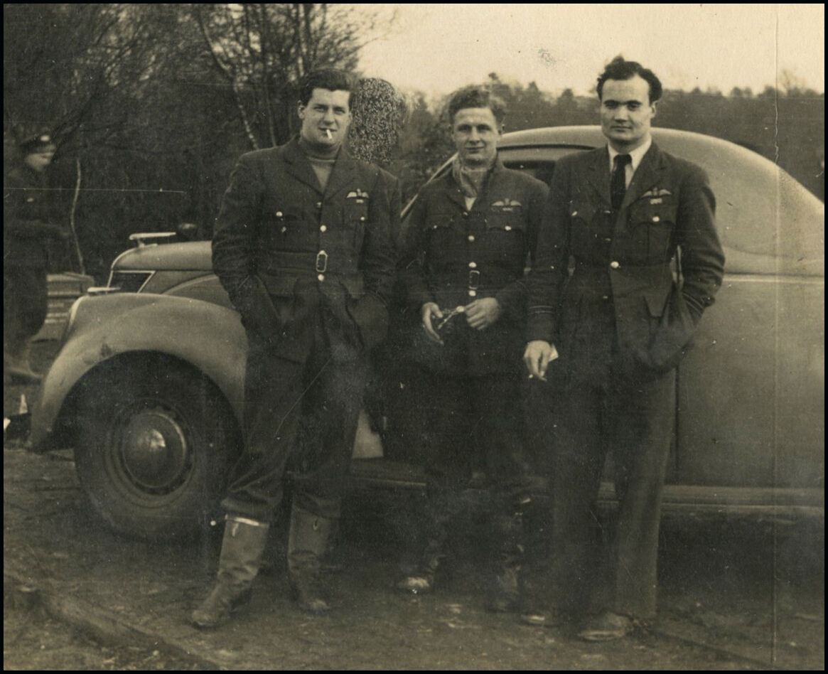 Bartley with fellow officers Wright and Kingcome, Biggin Hill, 1940.
