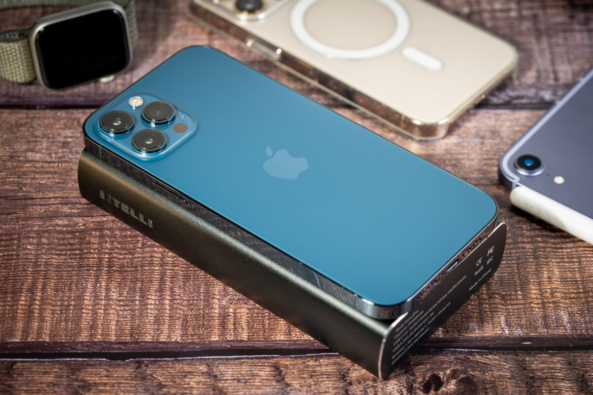 Intelli ScoutPro is about the size of an iPhone 12 Pro Max. Pic: Noel Campion. Intelli ScoutPro is about the size of an iPhone 12 Pro Max. Pic: Noel Campion.