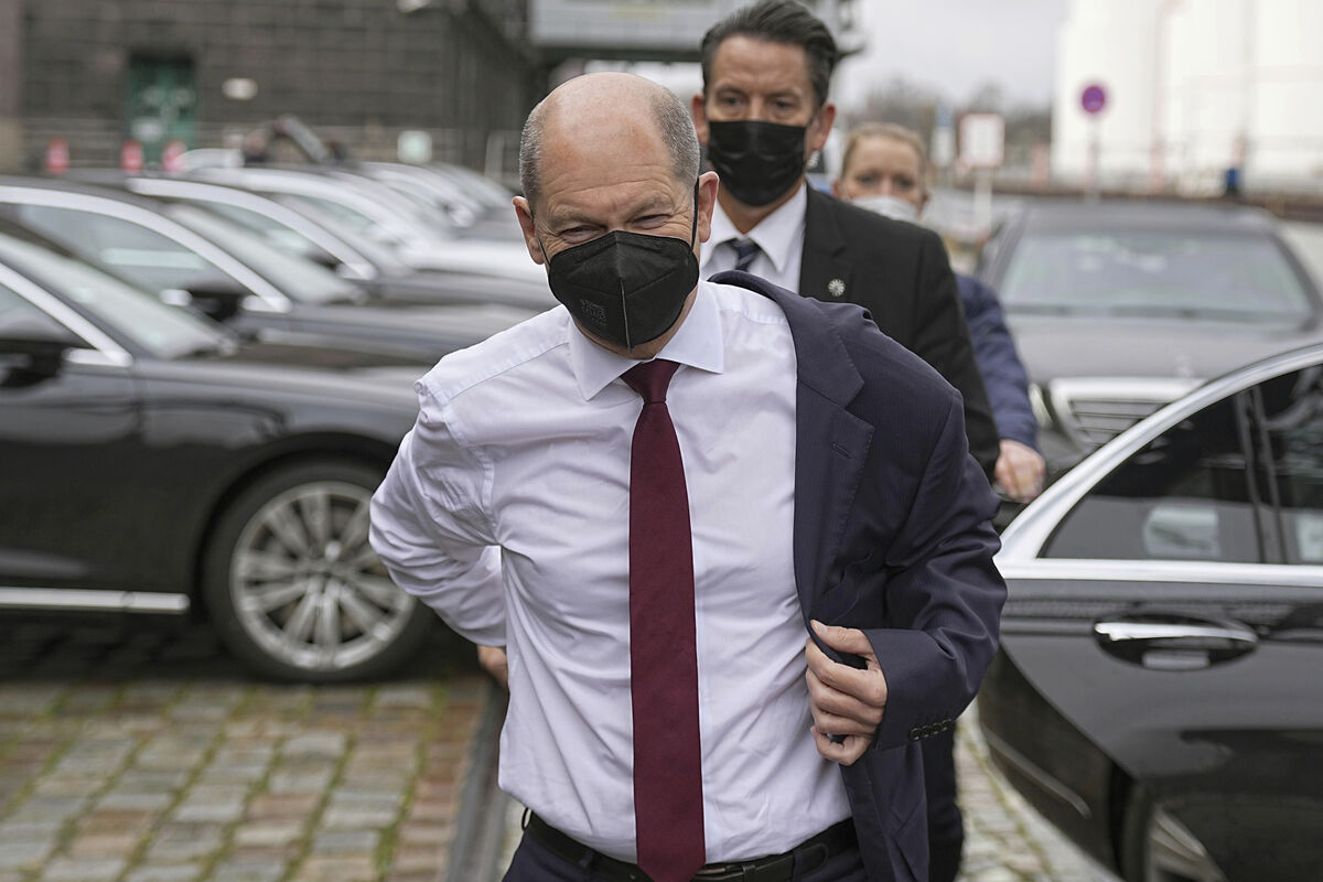 Olaf Scholz arrives for the presentation of the coalition agreement in Berlin this week.