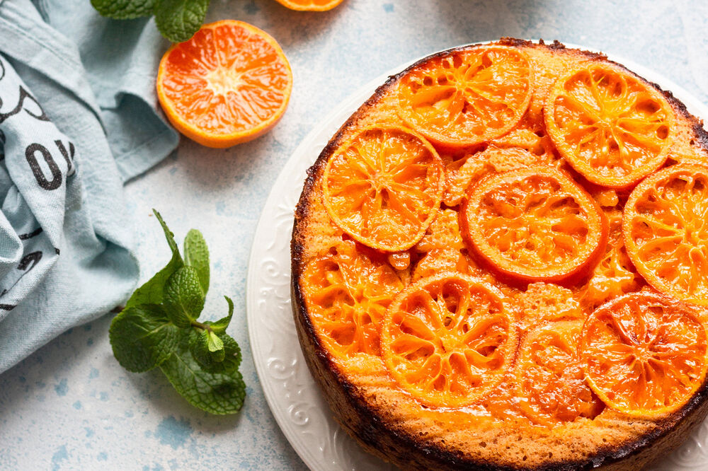 Clementine and almond upside-down cake