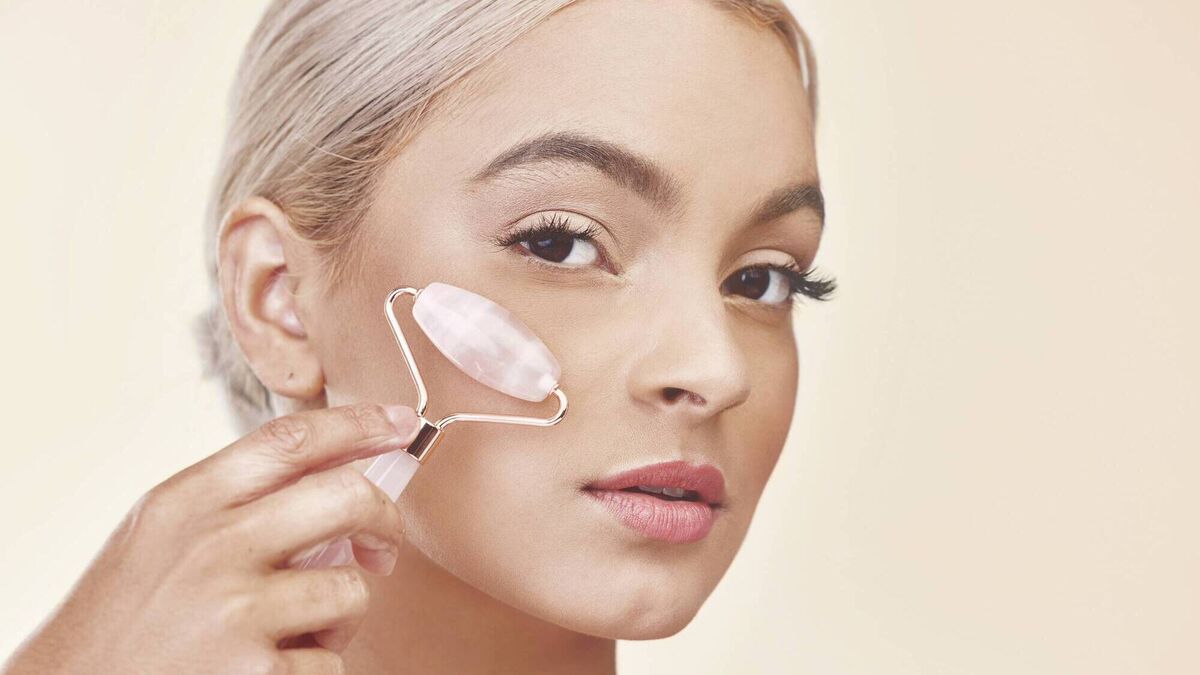 Skin Nerd: Should we use beauty tools like jade rollers or are they a waste of money? - Vimarsana News