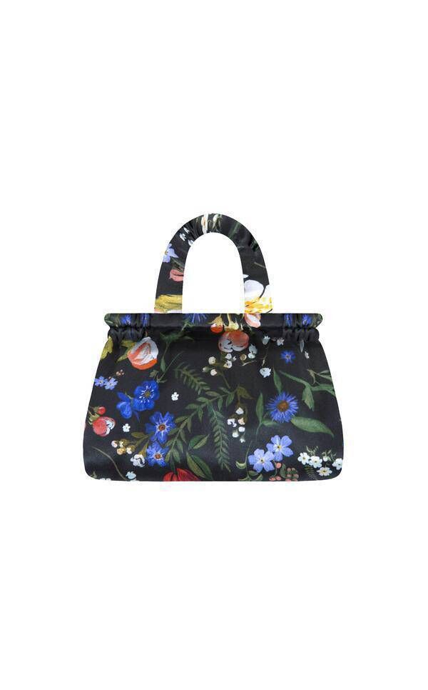 The mini visiting bag, The Vampire’s Wife, €317.95 The mini visiting bag, The Vampire’s Wife, €317.95