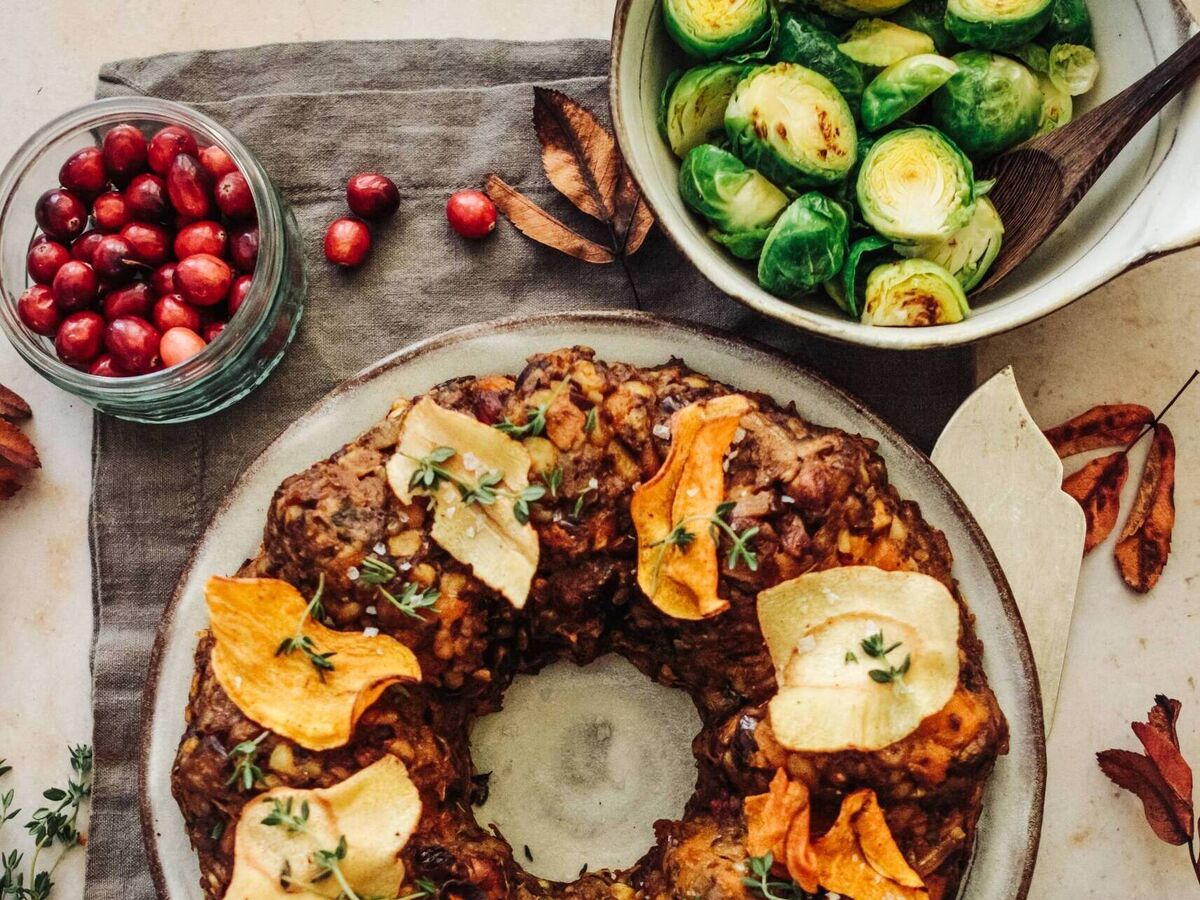 Vegan Festive Nut Roast Wreath Stuffing Vegan Festive Wreath Vegan